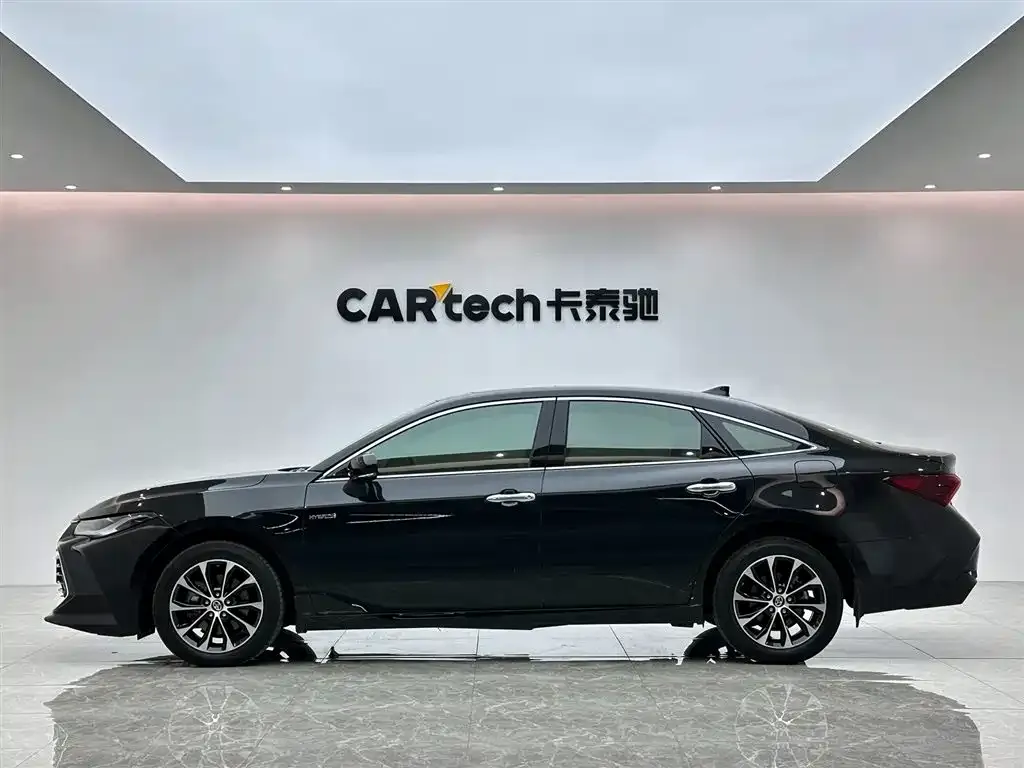 Toyota Avalon — фото 10