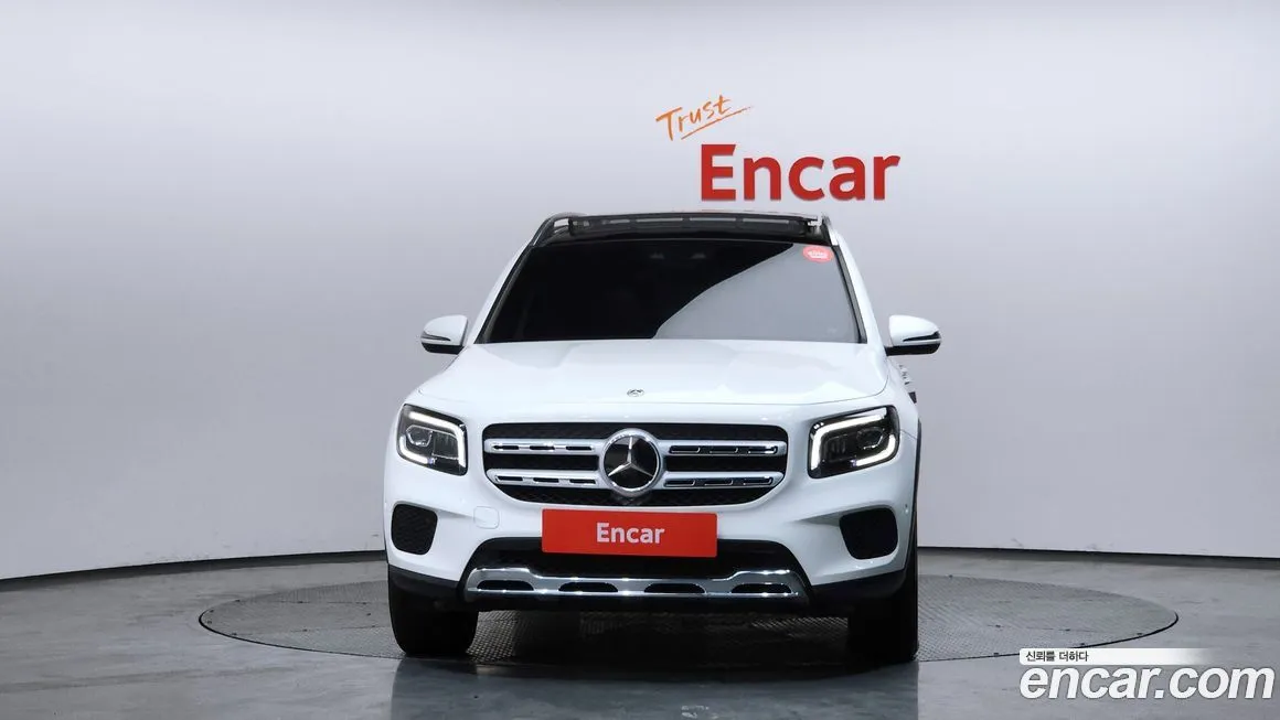 Mercedes-Benz GLB-Class — фото 2
