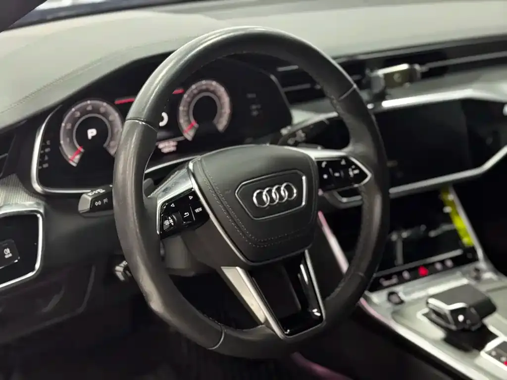 Audi A6L — фото 2