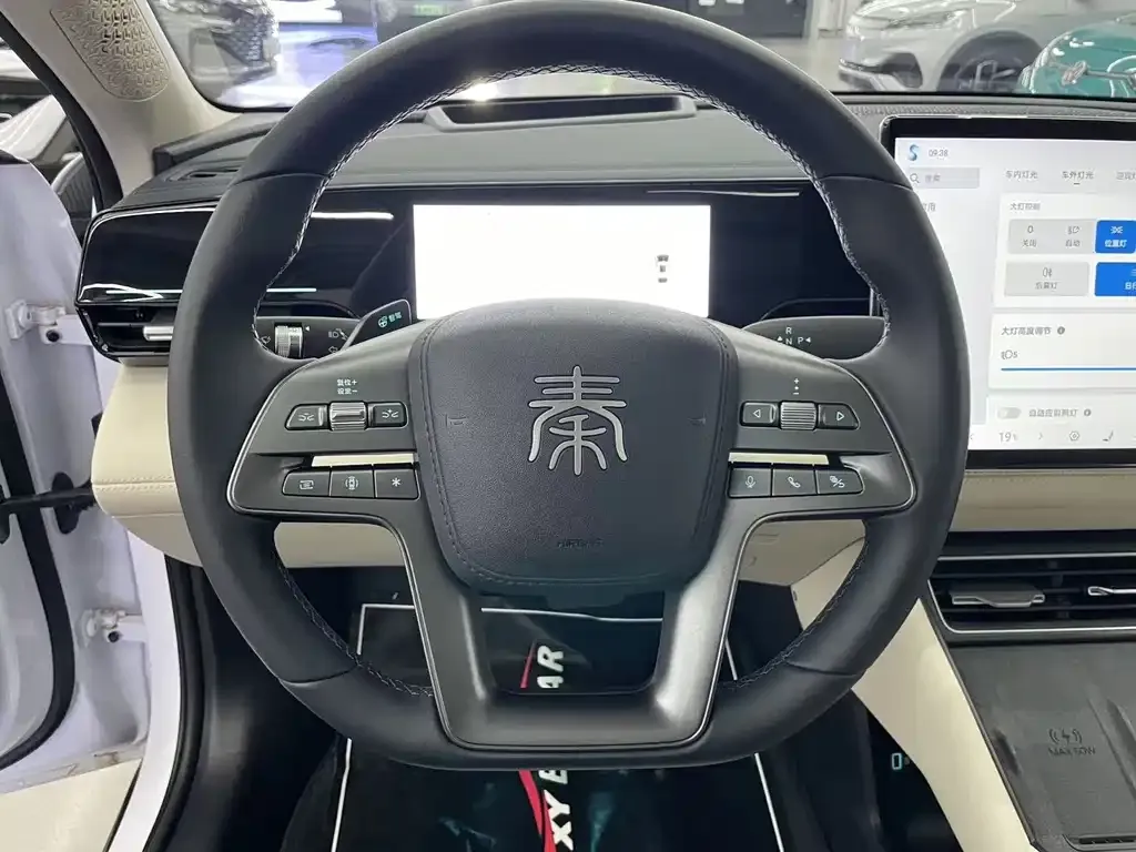 BYD Qin L — фото 9