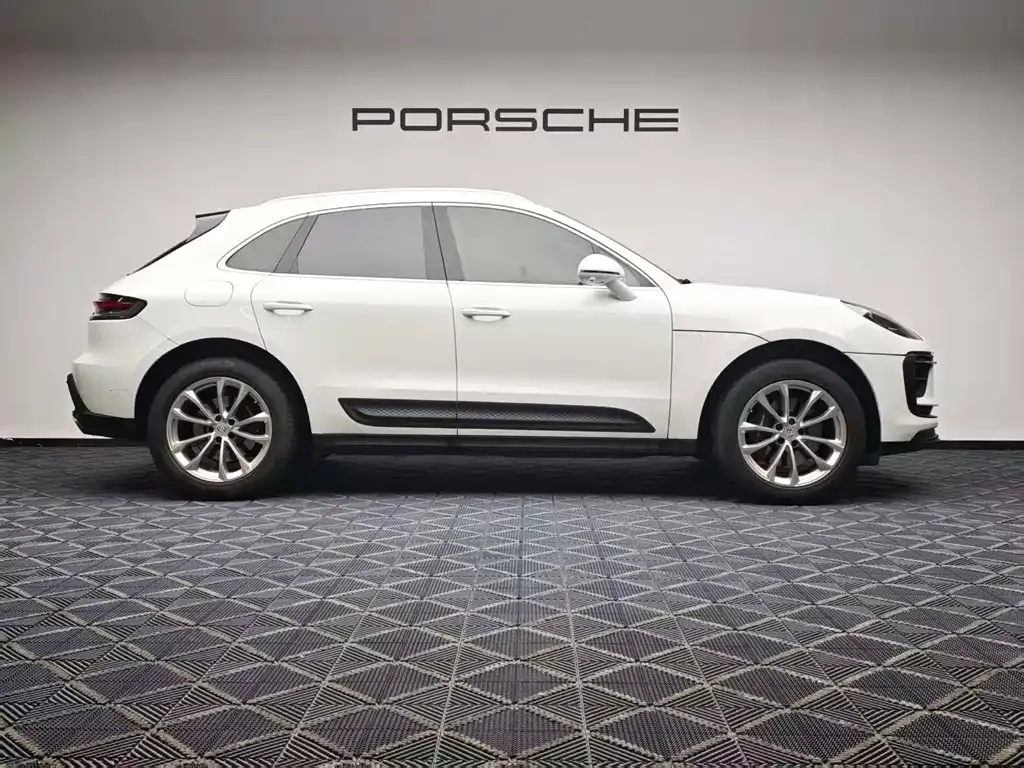 Porsche Macan — фото 8