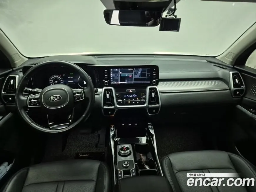 Kia Sorento — фото 7