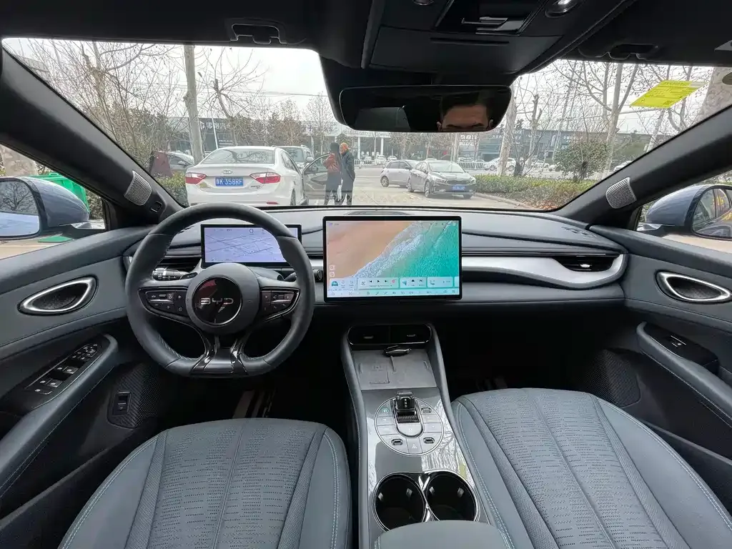 BYD Seal 06GT — фото 10