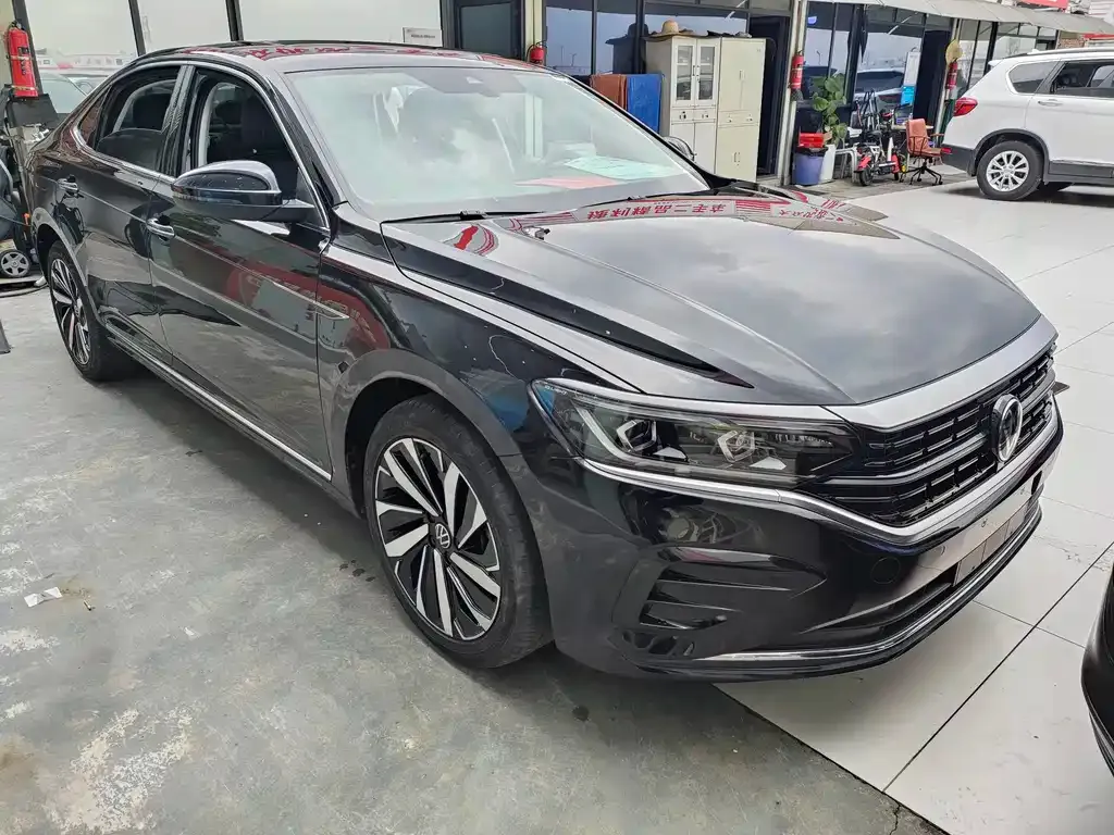 Volkswagen Passat — фото 6