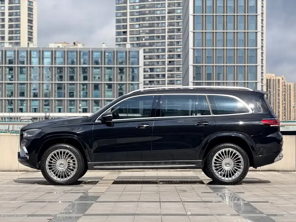 Mercedes-Benz GLS — фото 8