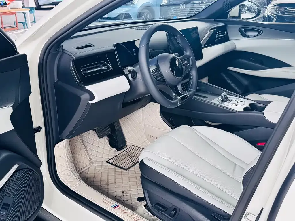 BYD Seal — фото 6