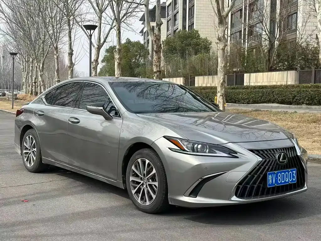 Lexus ES — фото 3