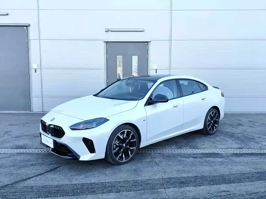 BMW 2 Series — фото 1