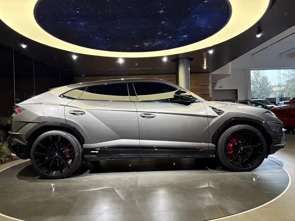 Lamborghini Urus — фото 4