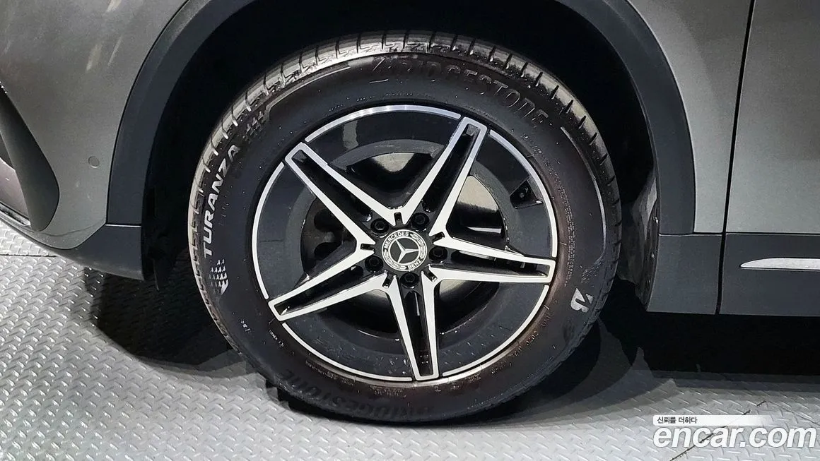 Mercedes-Benz EQA — фото 8