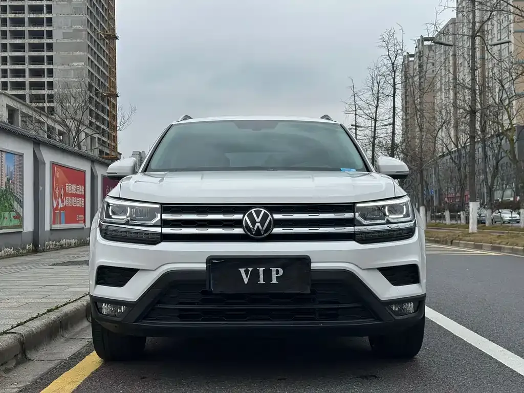 Volkswagen Tharu — фото 1