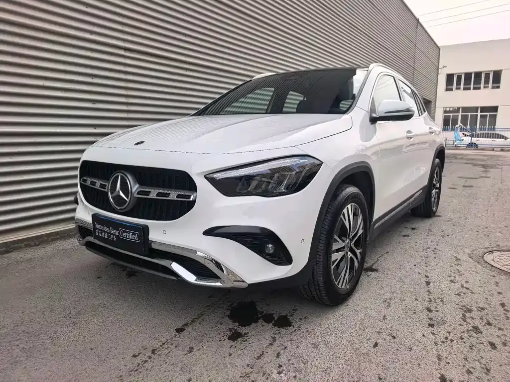 Mercedes-Benz GLA — фото 1