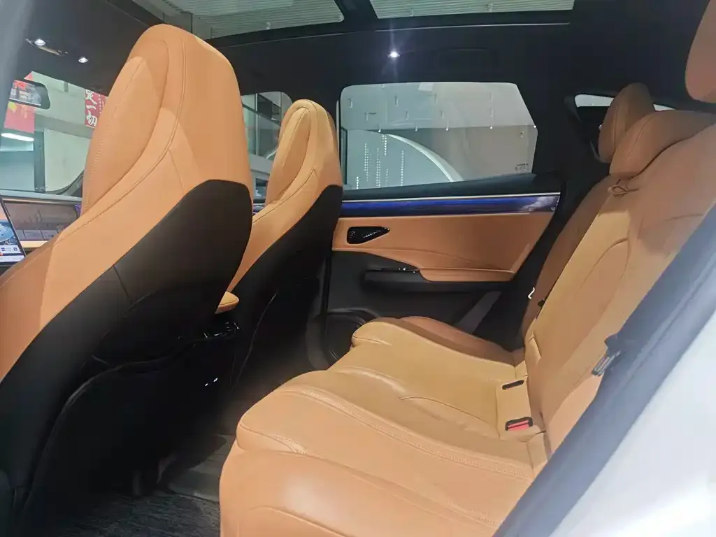 Geely Galaxy L7 — фото 4