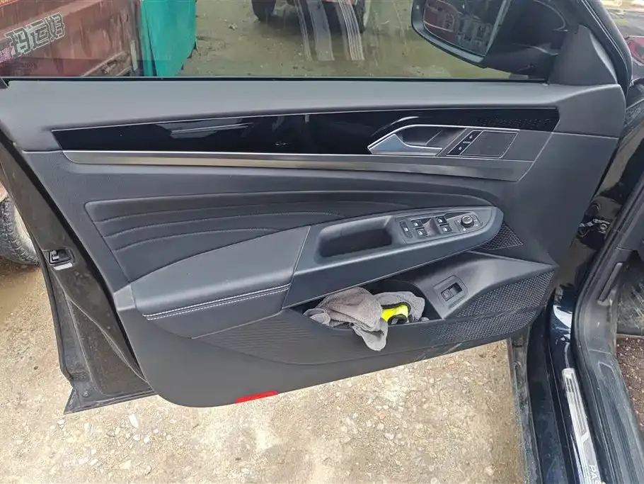 Volkswagen Passat — фото 6