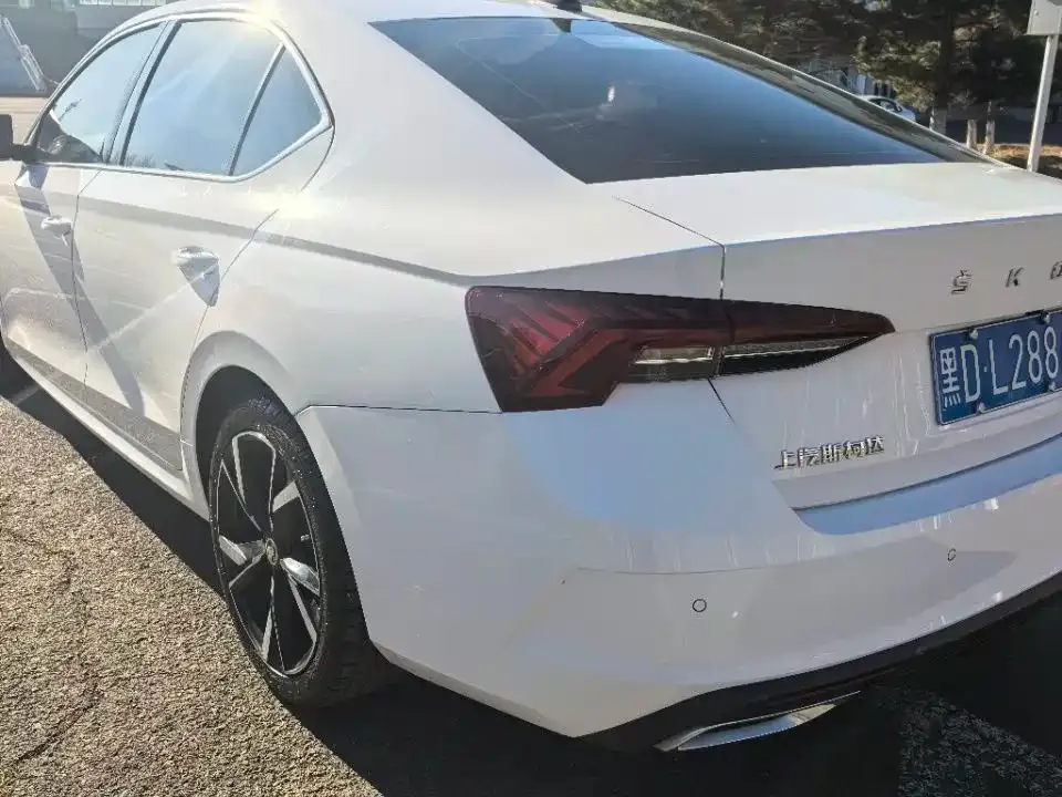 Skoda Octavia — фото 4