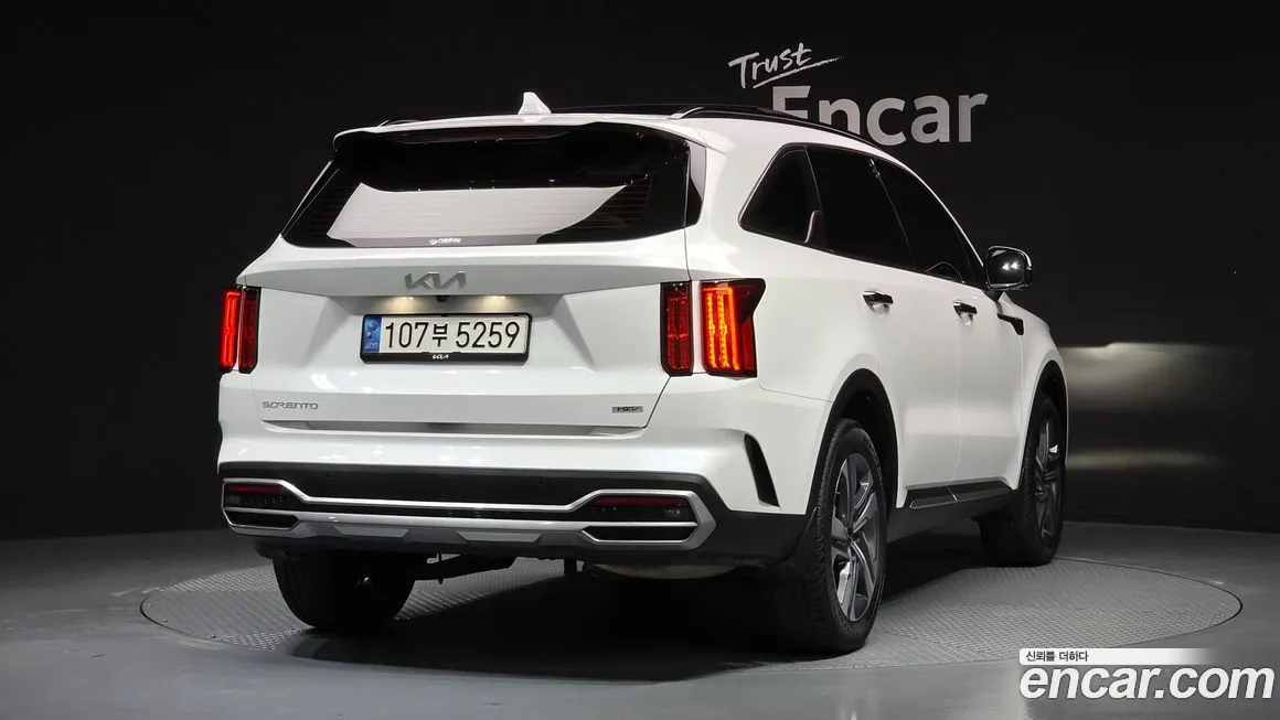 Kia Sorento — фото 3