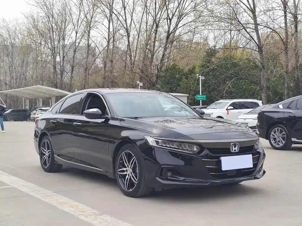 Honda Accord — фото 2