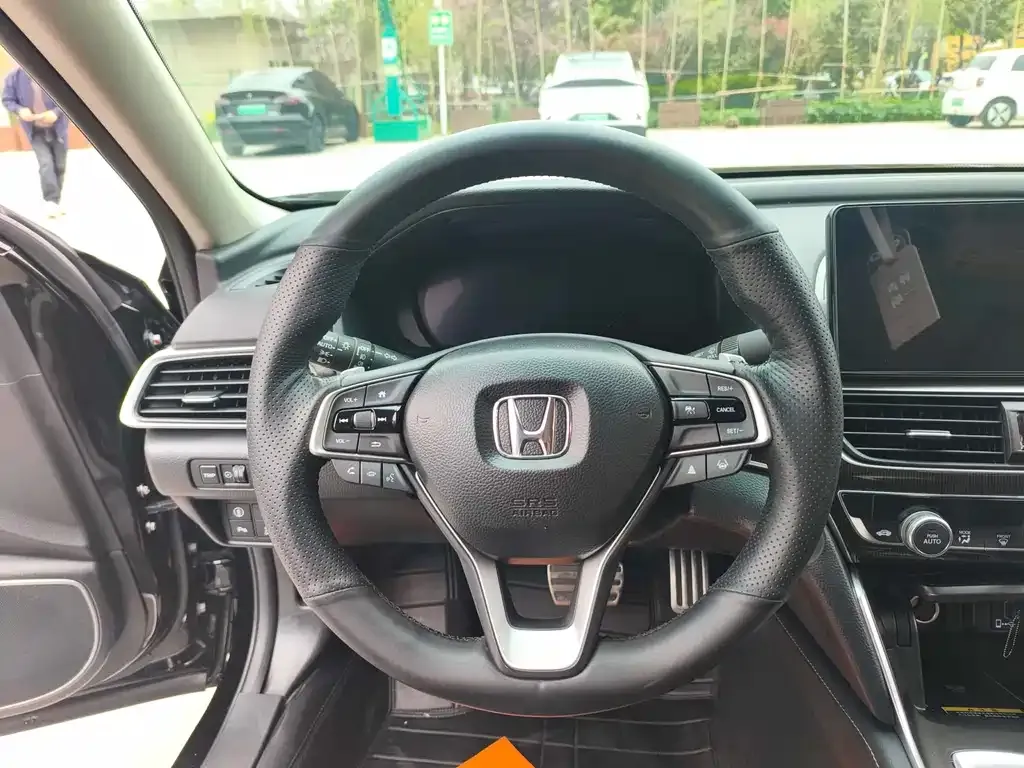 Honda Accord — фото 4