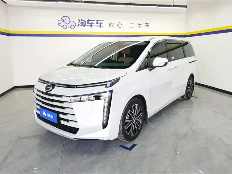 GAC Motor Trumpchi E8 — фото 1