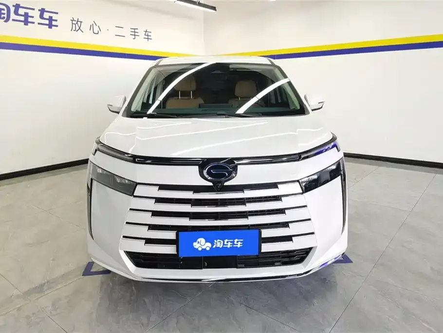 GAC Motor Trumpchi E8 — фото 3