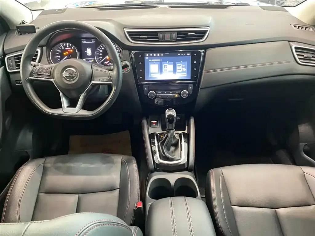 Nissan Qashqai — фото 4