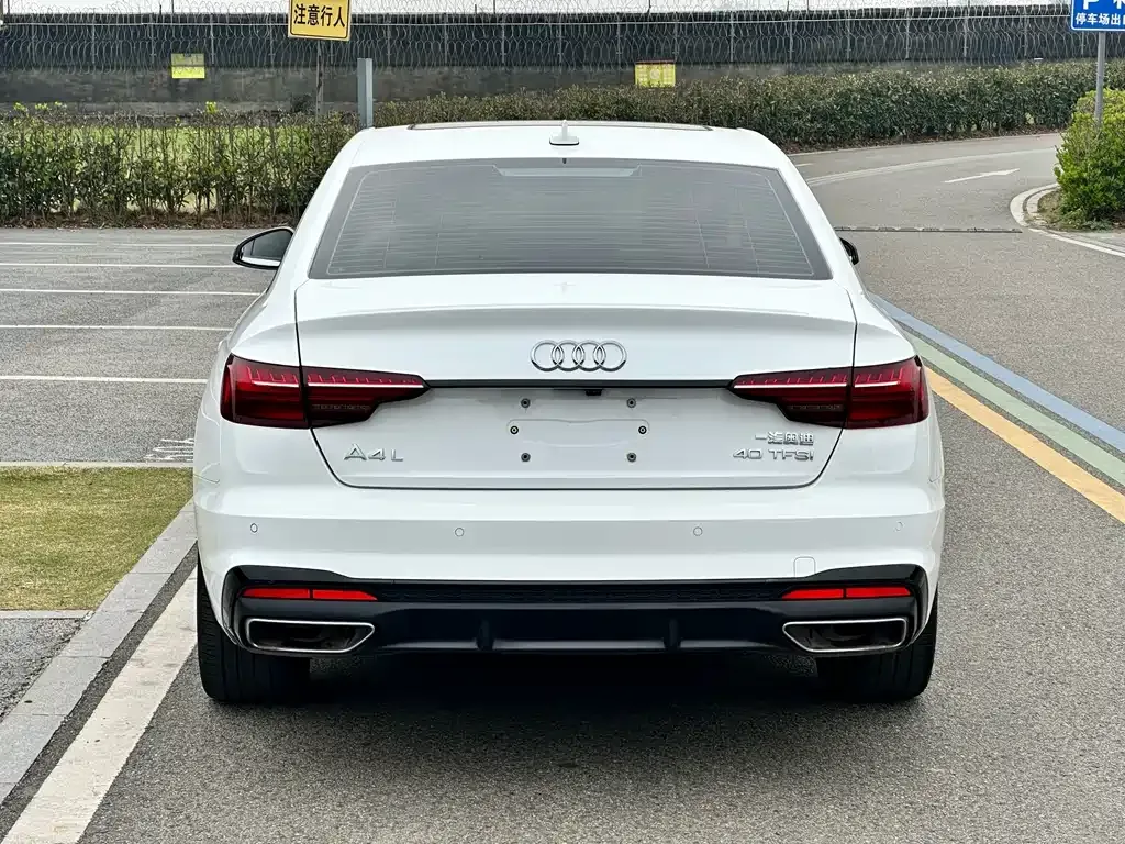 Audi A4L — фото 3