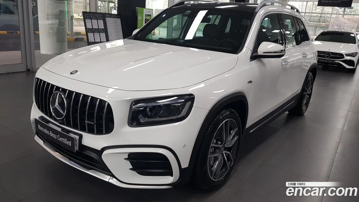 Mercedes-Benz GLB-Class — фото 1