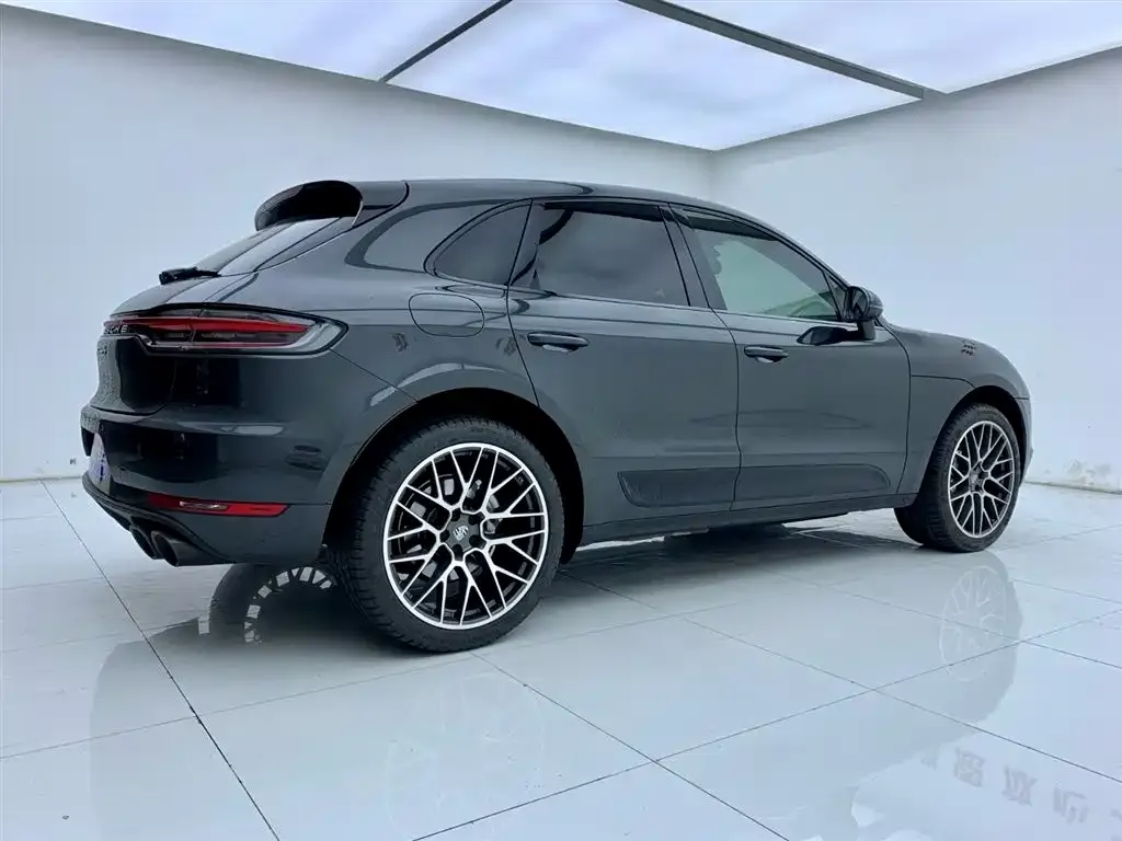 Porsche Macan — фото 9