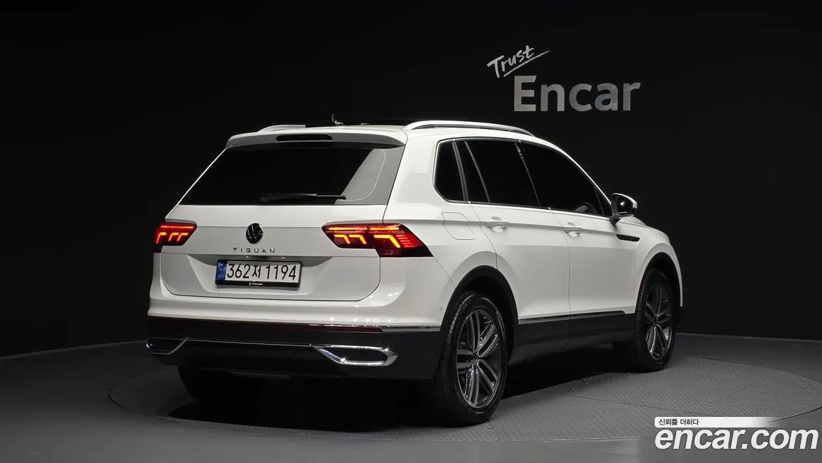 Volkswagen Tiguan — фото 6