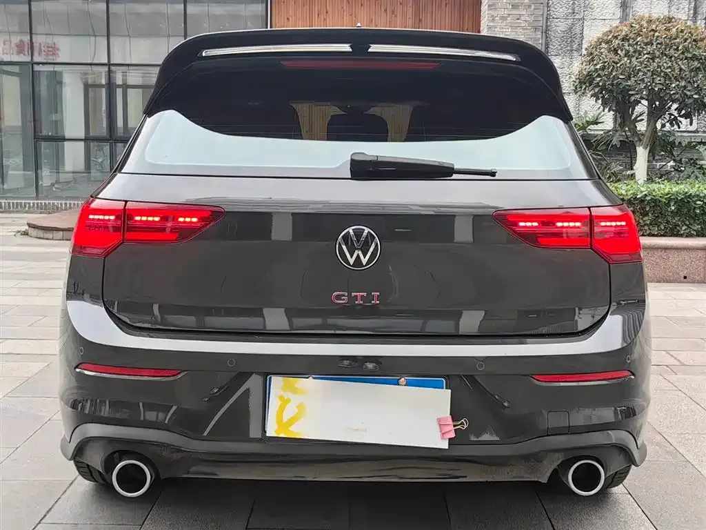 Volkswagen Golf GTI — фото 5