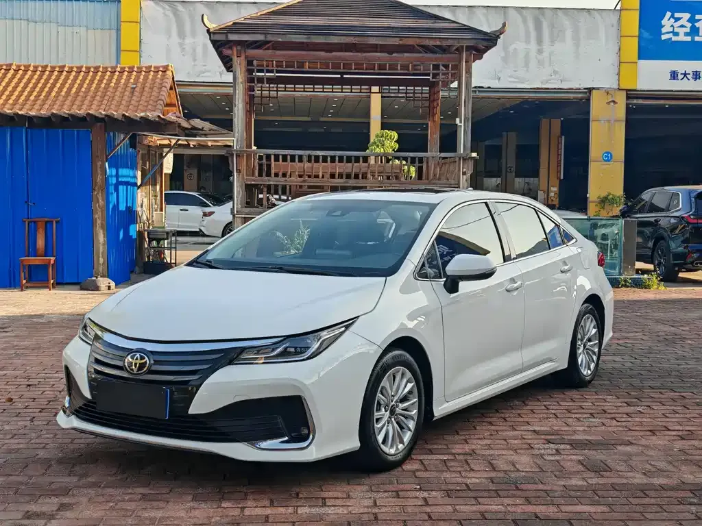 Toyota Allion — фото 1