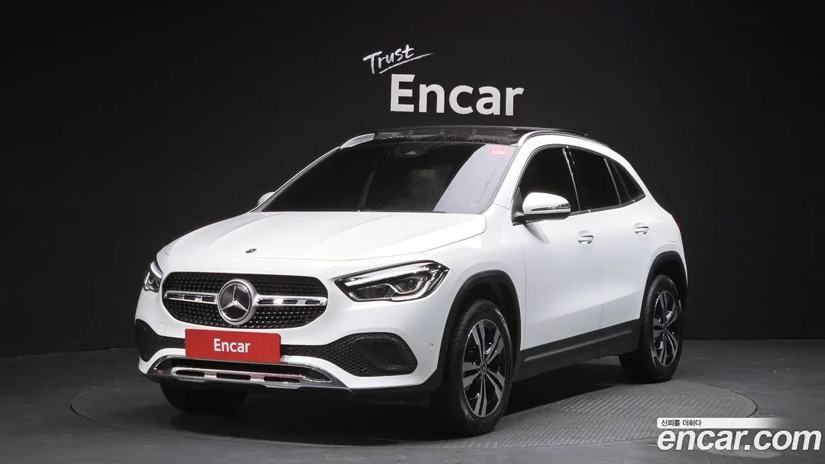 Mercedes-Benz GLA-Class — фото 1