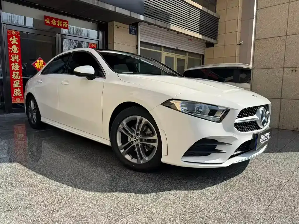 Mercedes-Benz A-Class — фото 10