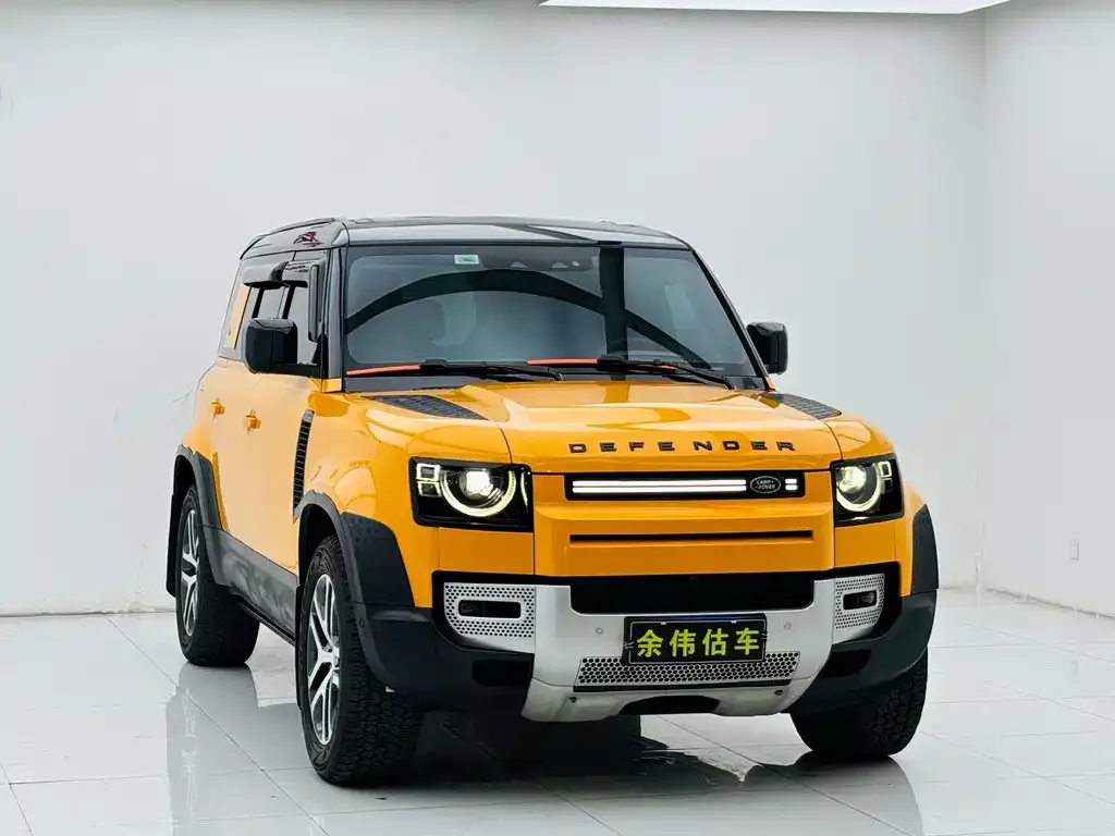 Land Rover Defender — фото 1