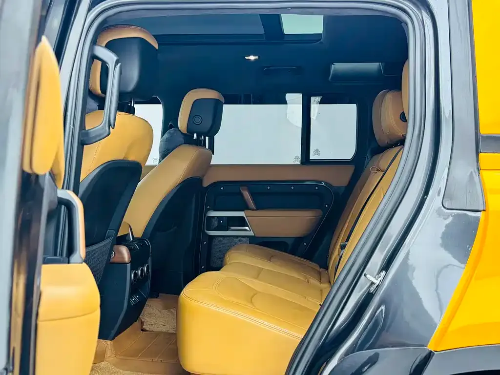 Land Rover Defender — фото 7
