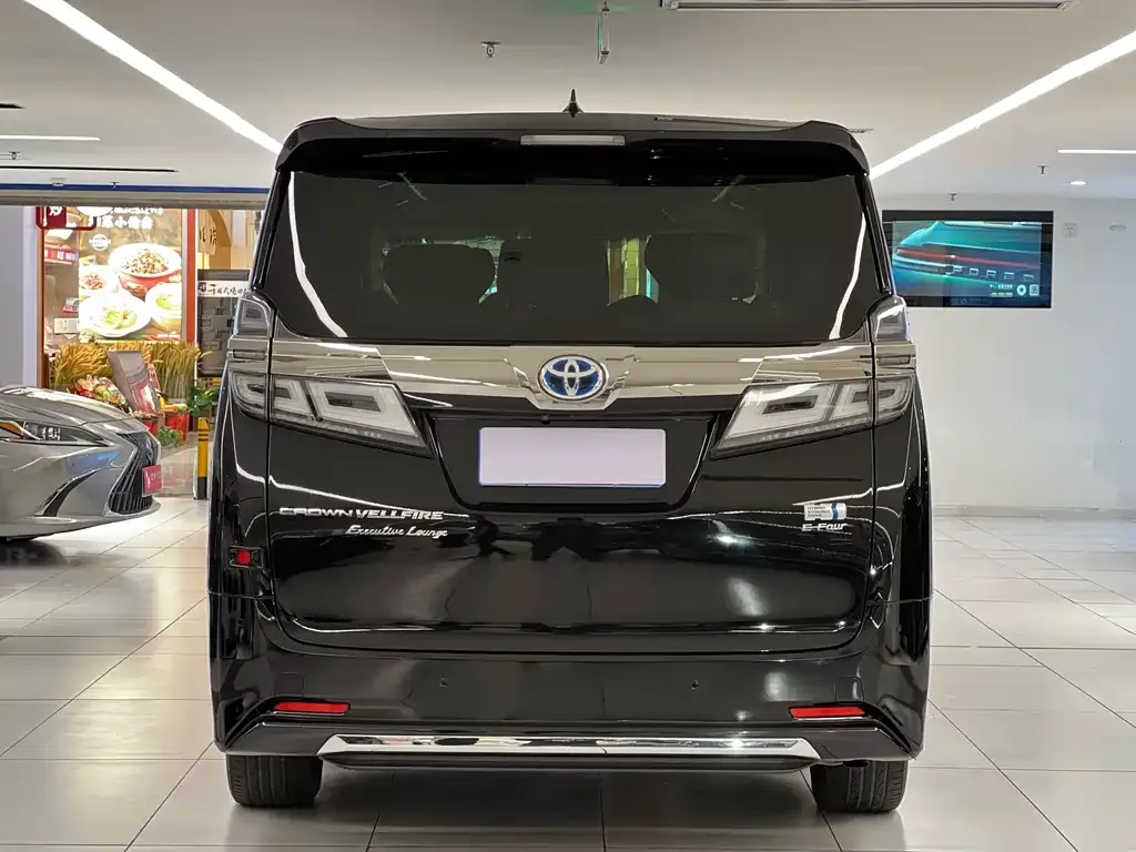 Toyota Vellfire — фото 5