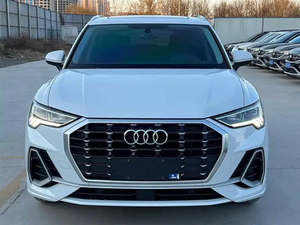 Audi Q3 — фото 9