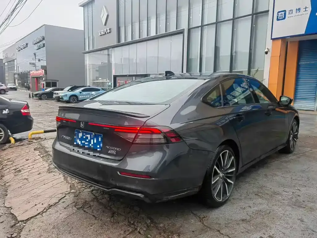 Honda Accord — фото 3