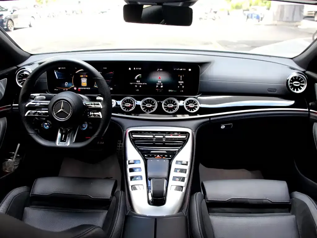 Mercedes-Benz AMG GT — фото 10