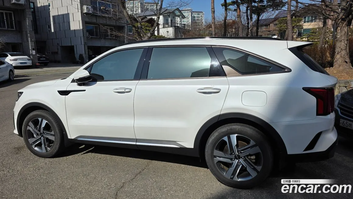 Kia Sorento — фото 6