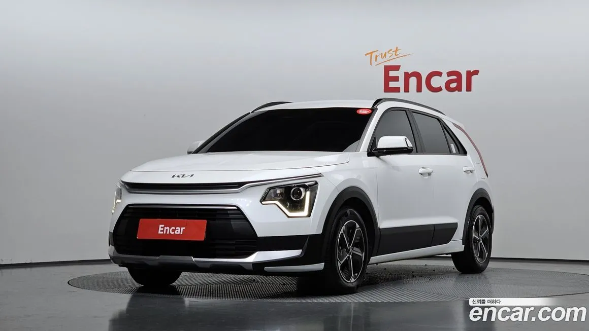 Kia Niro — фото 1