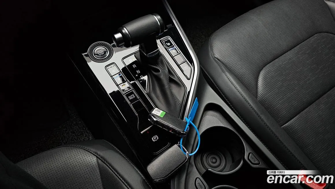 Kia Niro — фото 8