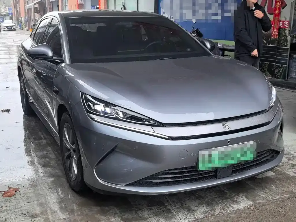 BYD Qin L — фото 9