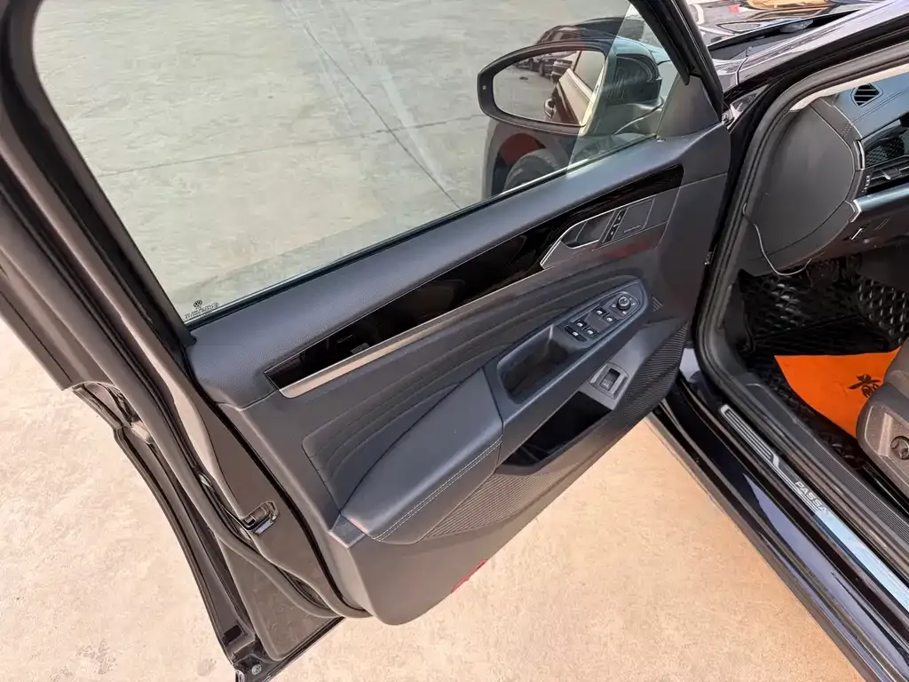 Volkswagen Passat — фото 6