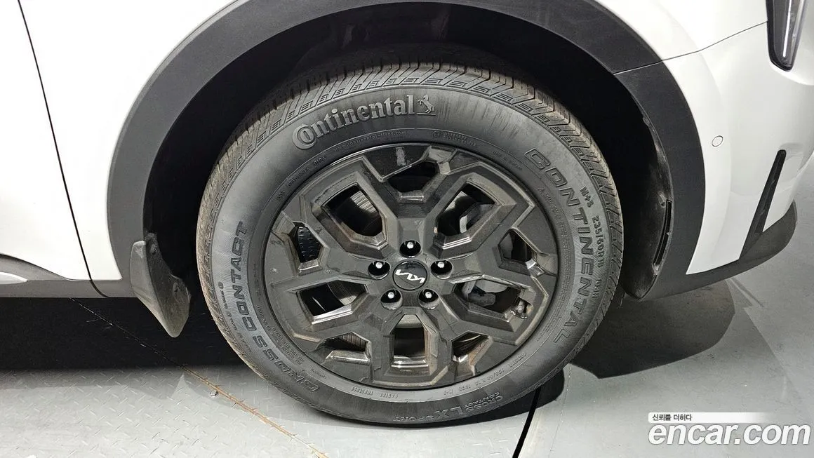 Kia Sorento — фото 10