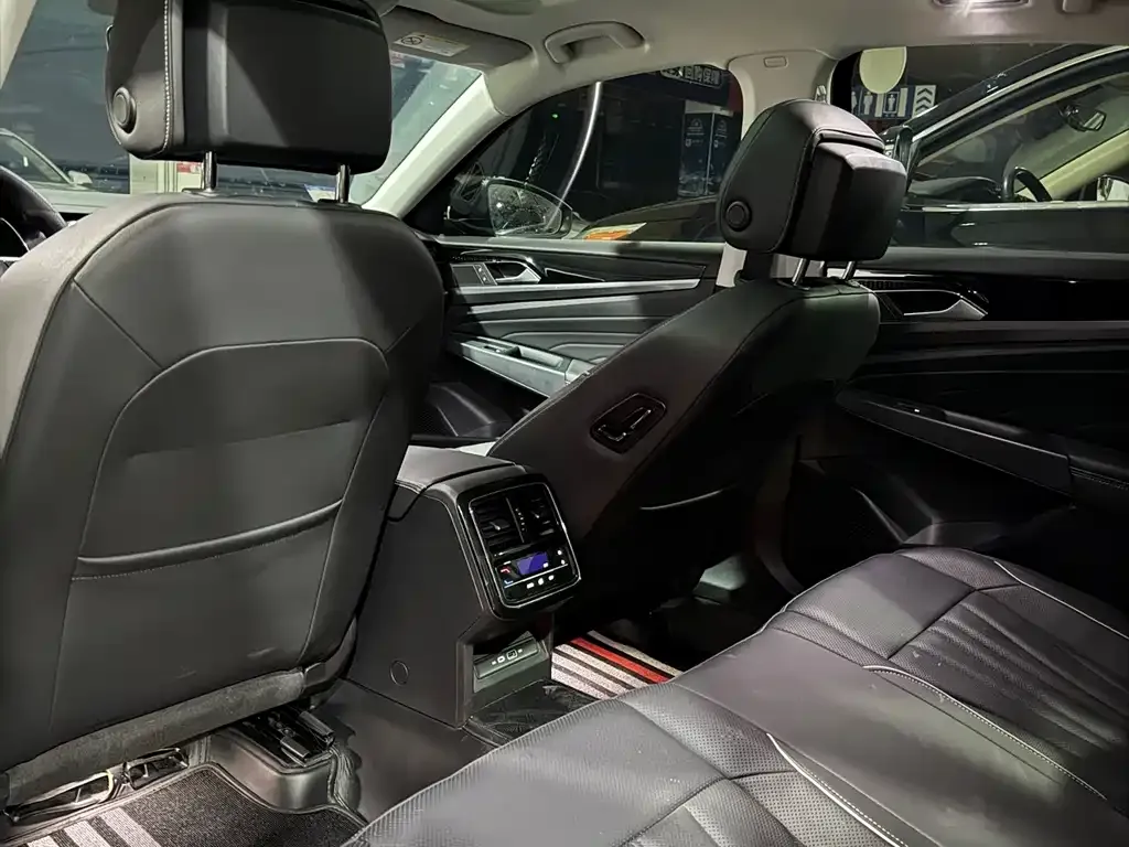 Volkswagen Passat — фото 6