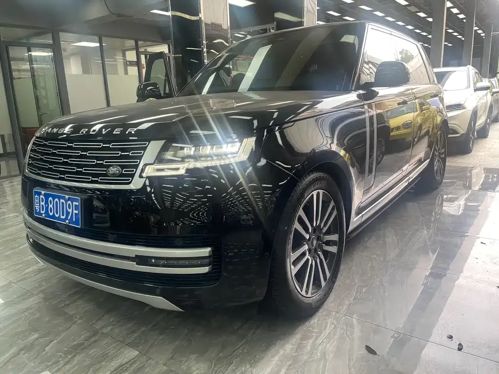 Land Rover Range Rover — фото 1