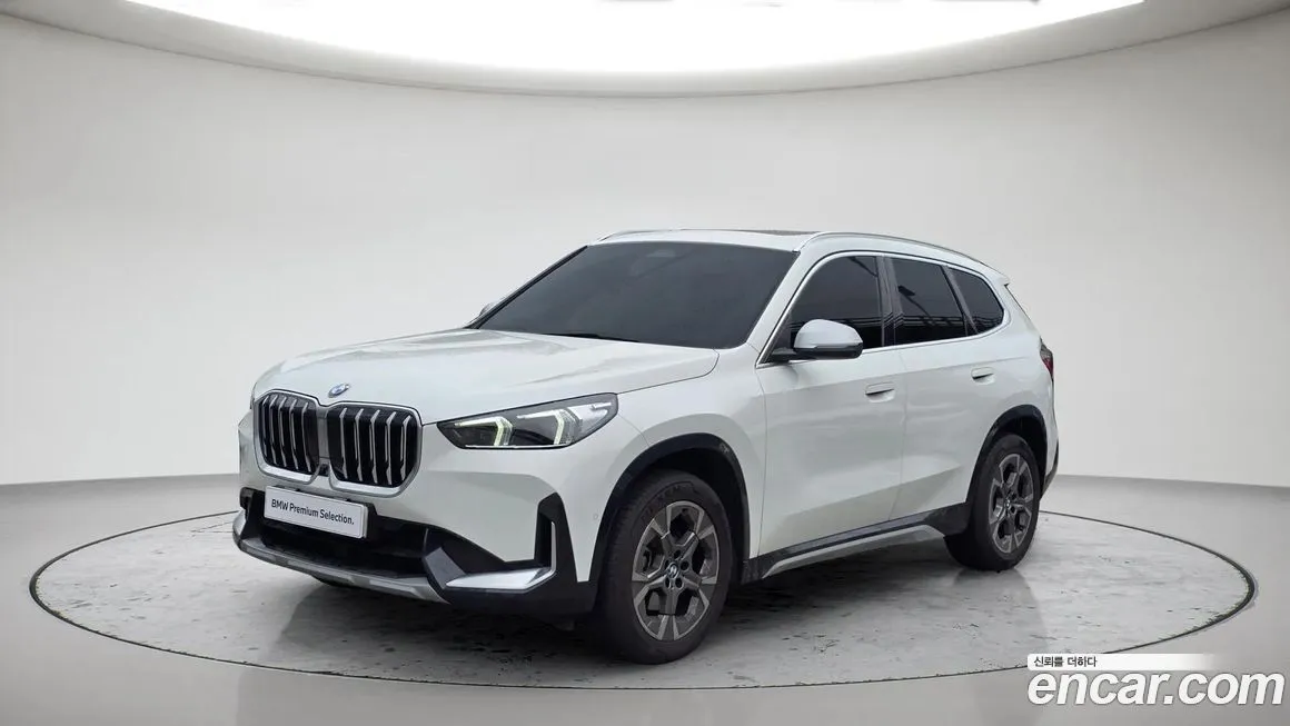 BMW X1 — фото 1