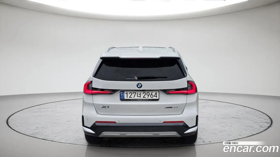BMW X1 — фото 5