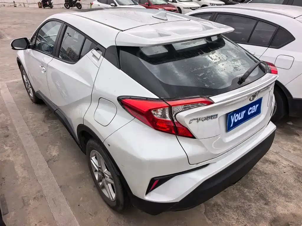 Toyota C-HR — фото 3